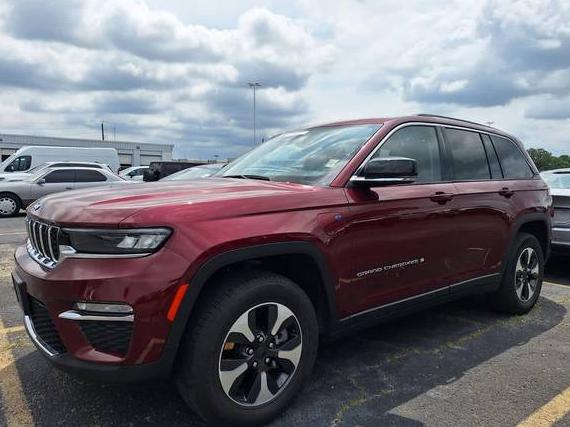JEEP GRAND CHEROKEE 2023 1C4RJYB62PC649165 image